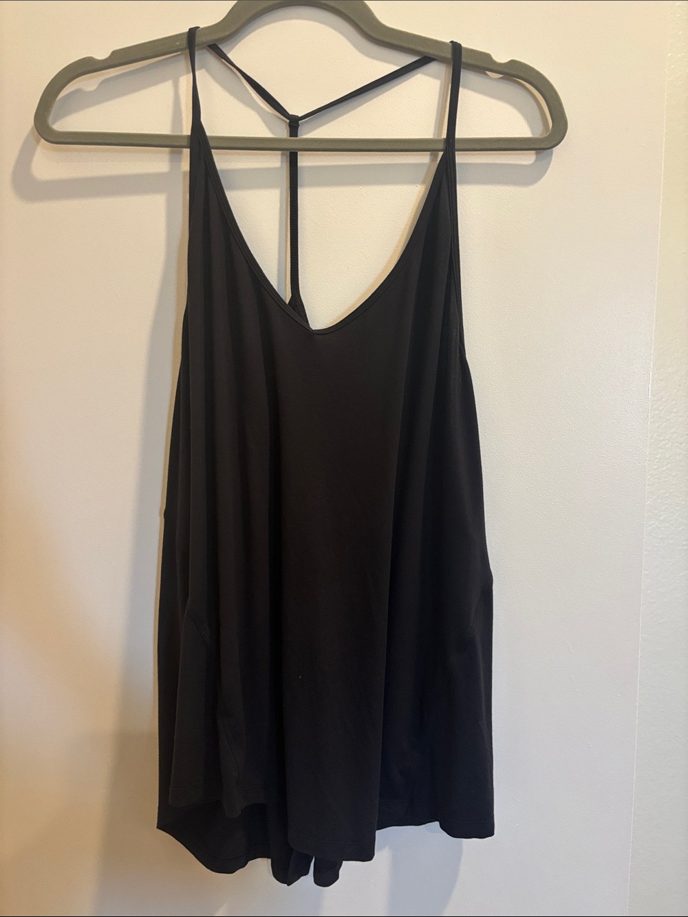 Lululemon Women's Black Strappy V-Back Tank Top